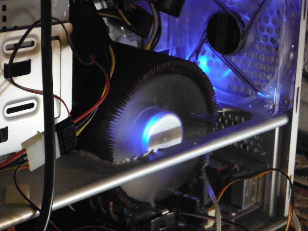 Click image for larger version
Name: cpu-fan.jpg
Views: 1
Size: 36.8 KB
ID: 46744